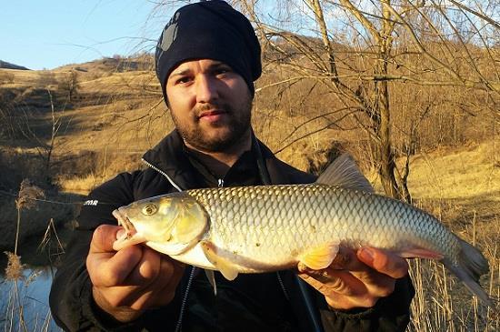 In asteptarea lui Mos Clean. Record de 45 de cm pe un rau de munte.